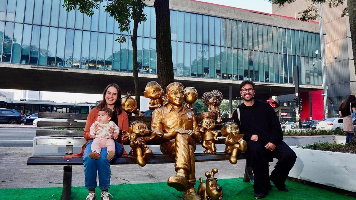 Estátuas da Turma da Mônica homenageiam Maurício de Sousa em São Paulo
