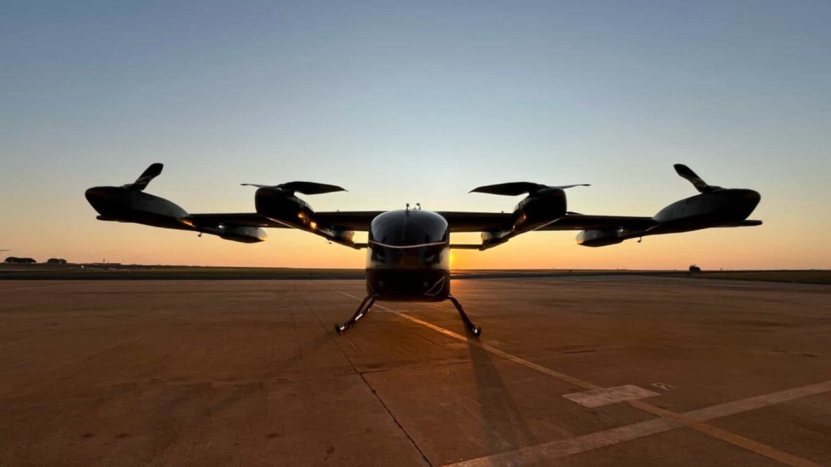 Eve 100 da Embraer avança em regulamentação para voos comerciais no Brasil