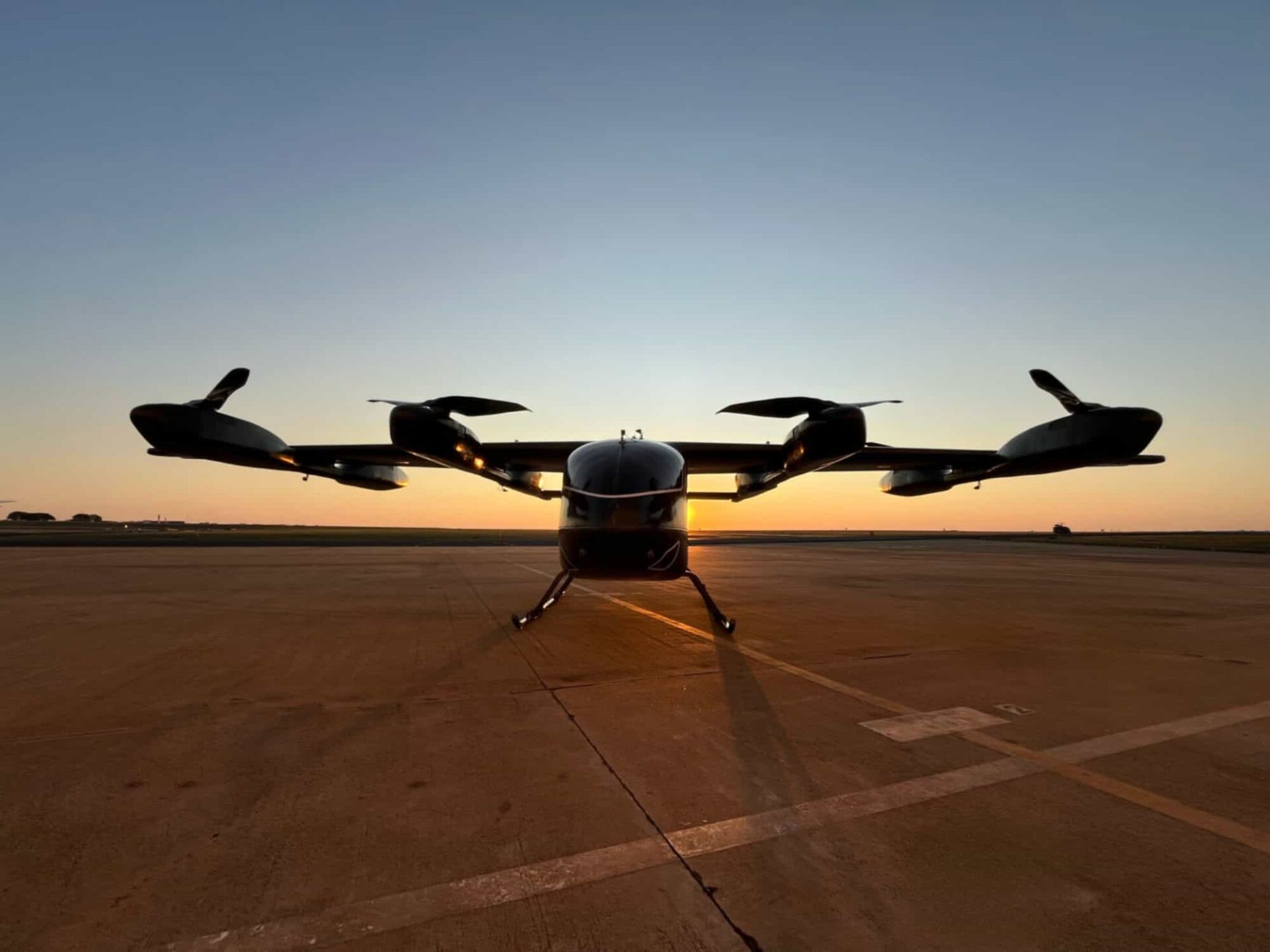 Eve 100 da Embraer avança em regulamentação para voos comerciais no Brasil