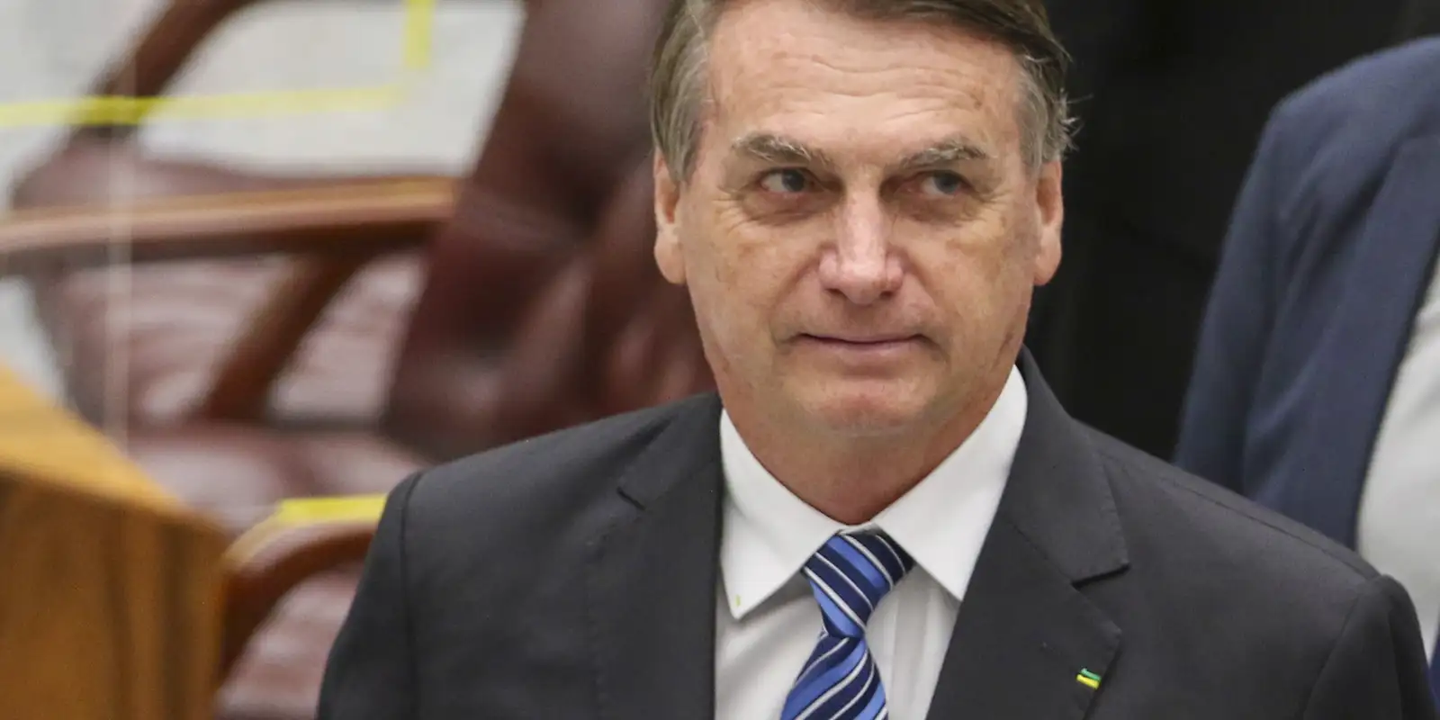 Exército entrega armas de Bolsonaro à PF, mas faltam duas delas
