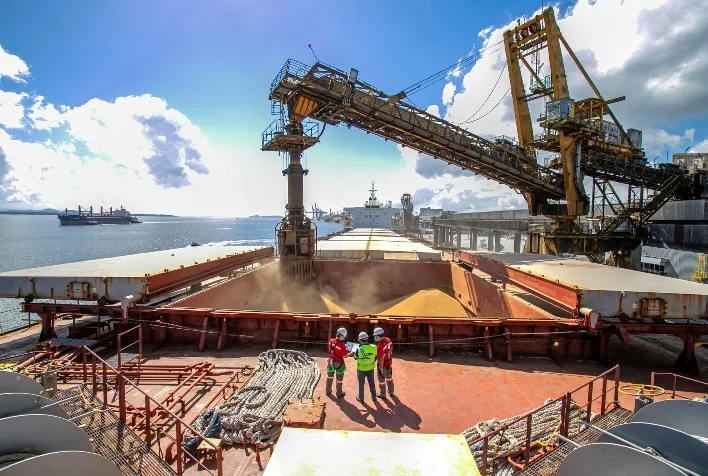 Exportações de soja do Brasil superam 72,7 milhões de toneladas em 2026, diz ANEC
