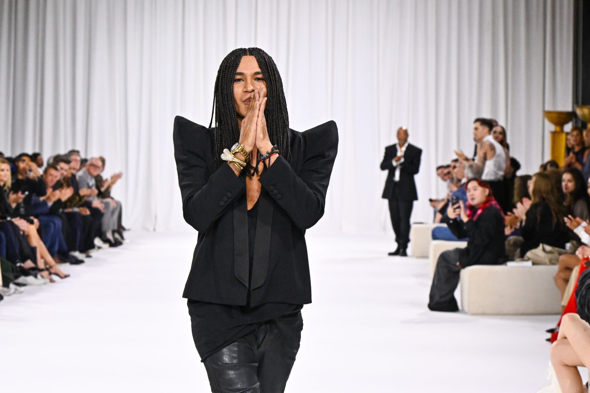 Família de Olivier Rousteing é evacuada por incêndios na Gironda, França