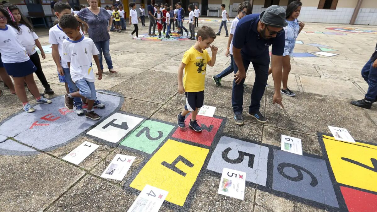 Férias escolares de 2027 serão alteradas para coincidir com a Copa Feminina