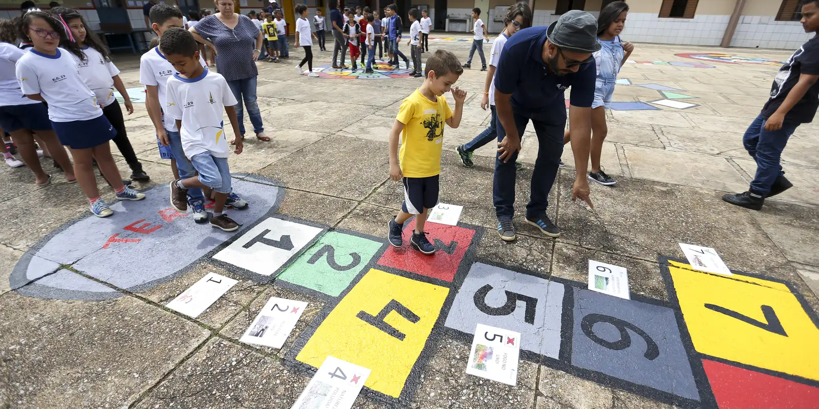 Férias escolares de 2027 serão alteradas para coincidir com a Copa Feminina