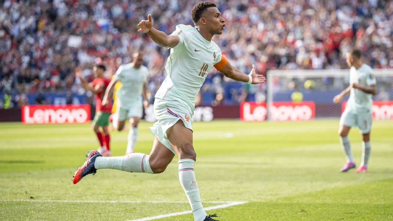 França vence Marrocos por 2 a 0 e Mbappé iguala Messi na artilharia da Copa