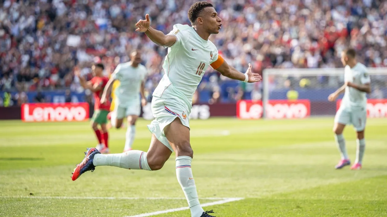 França vence Marrocos por 2 a 0 e Mbappé iguala Messi na artilharia da Copa