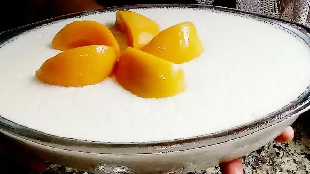 Gelado de pêssego cremoso: a sobremesa refrescante que você precisa experimentar!