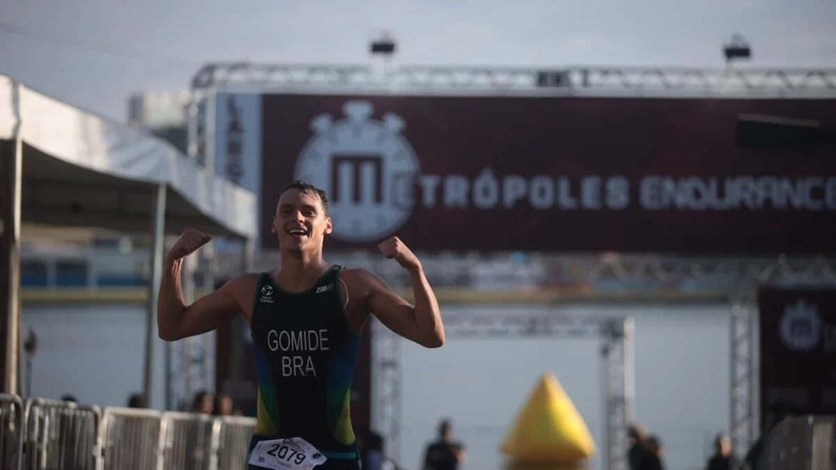 Giovanna Lacerda e Thiago Gomide são os campeões do Triatlo Sprint em Brasília