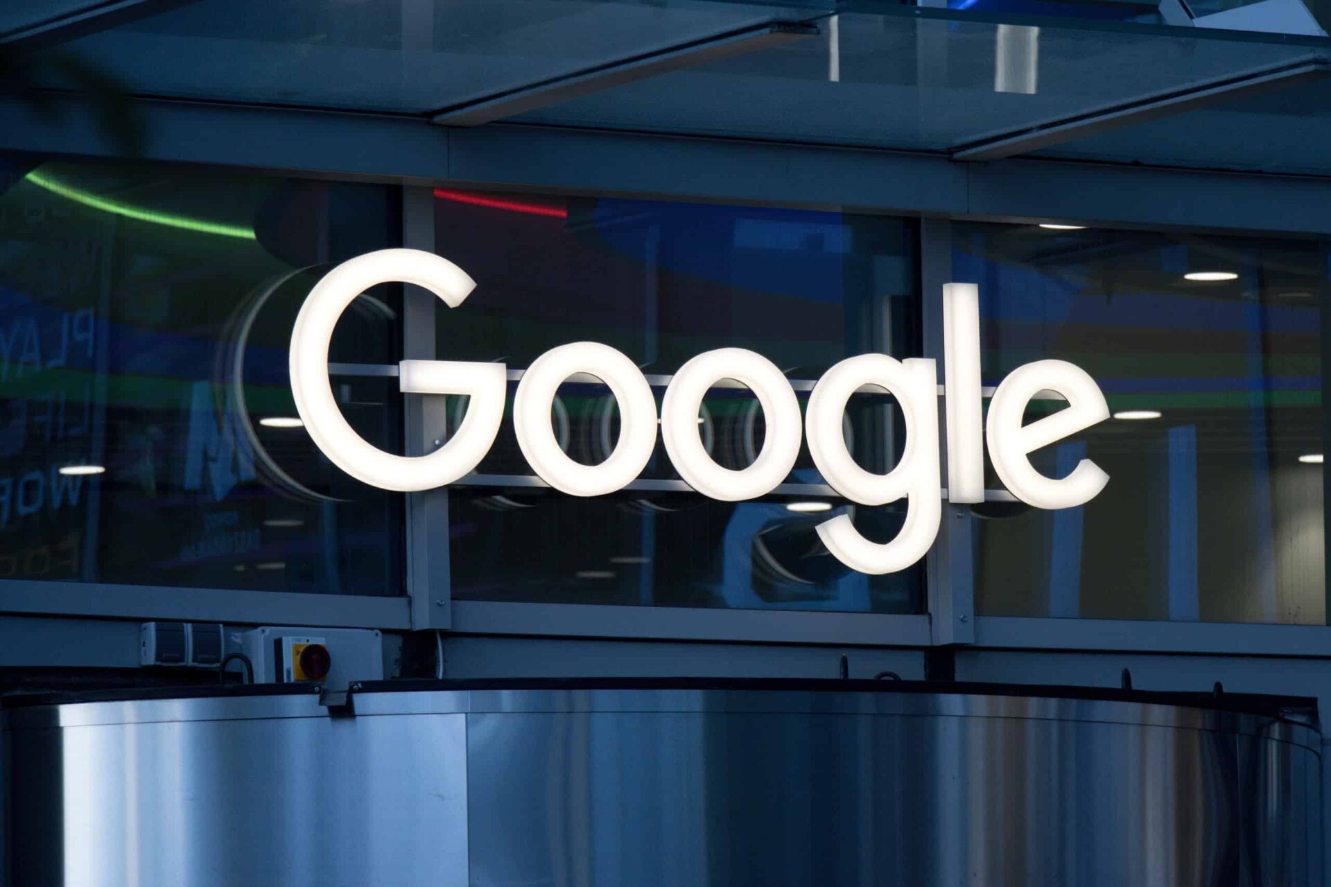 Google afirma que IA potencializa trabalho humano e não substitui profissionais