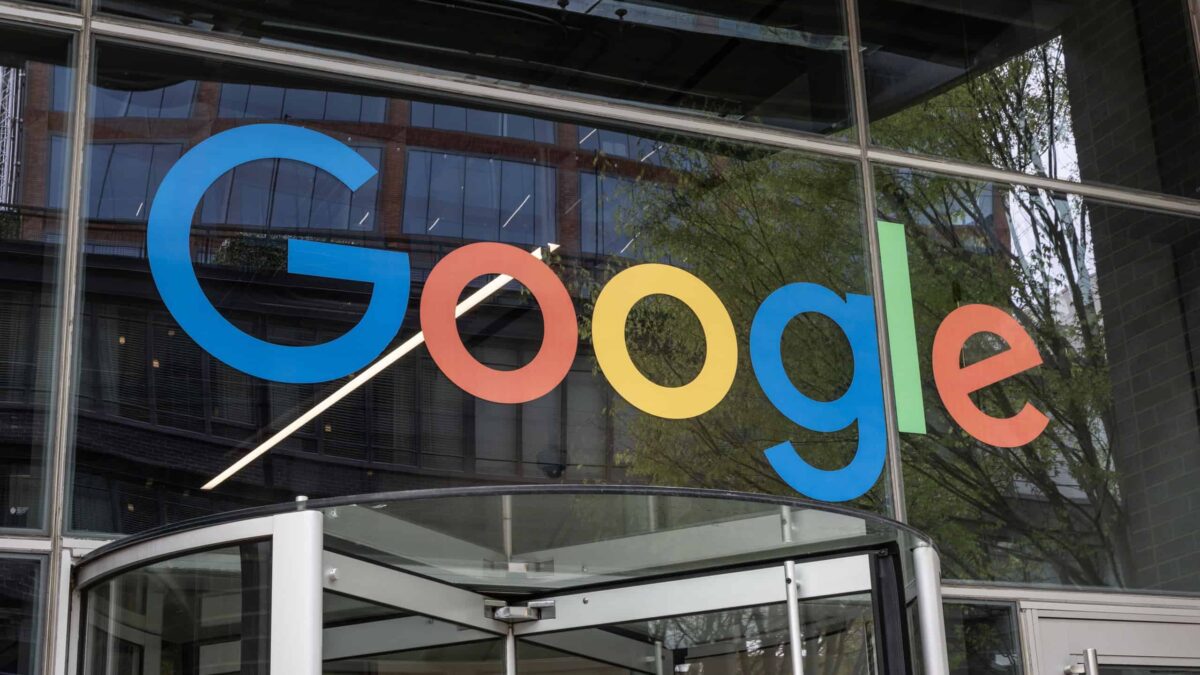 Google lança Video Remix, nova ferramenta de edição de vídeos com IA.