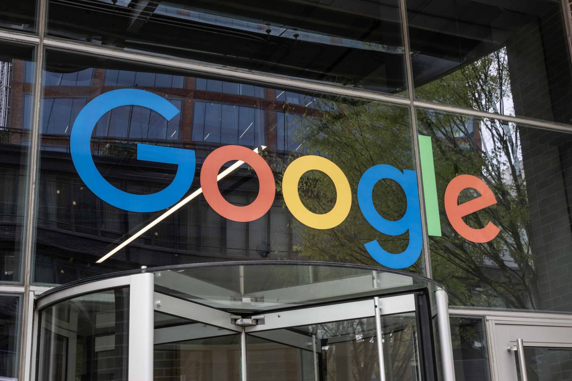 Google lança Video Remix, nova ferramenta de edição de vídeos com IA.