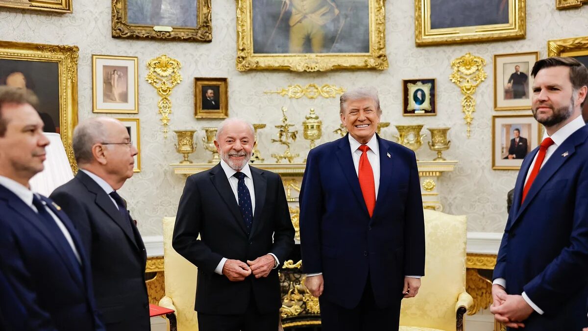 Governo Lula não participa de audiência nos EUA sobre tarifas de 25% a produtos brasileiros