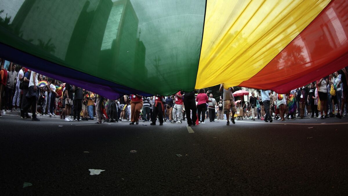 Grupo Arco-Íris cobra dados sobre violência LGBTI+ em ofício à polícia do Rio