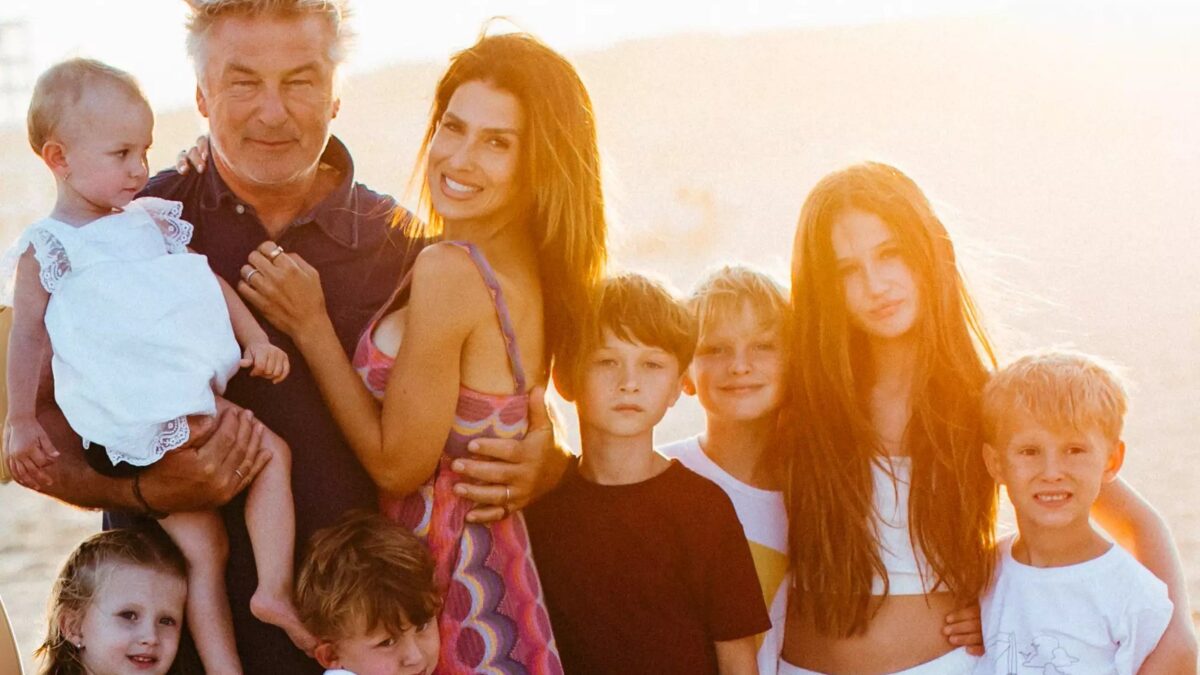 Hilaria Baldwin revela luta contra transtornos alimentares e obsessão por calorias