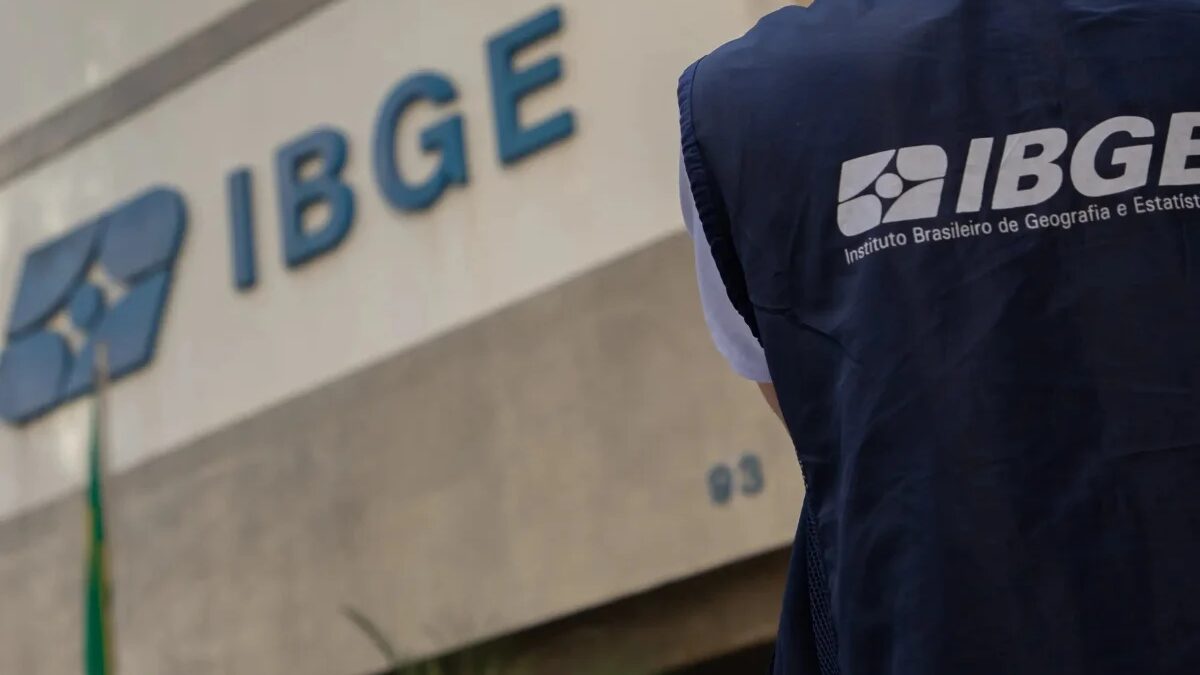 Inscrições para 1,4 mil vagas do concurso do IBGE terminam hoje às 23h59