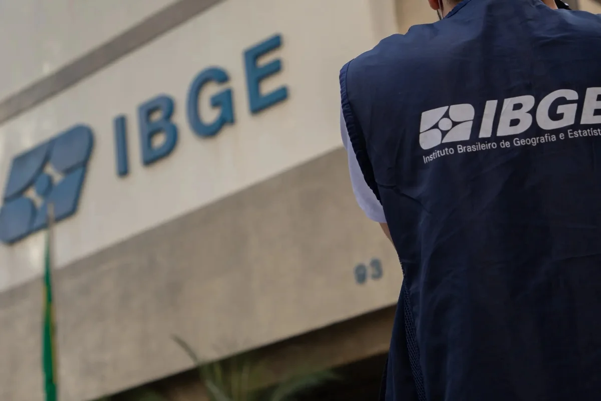 Inscrições para 1,4 mil vagas do concurso do IBGE terminam hoje às 23h59