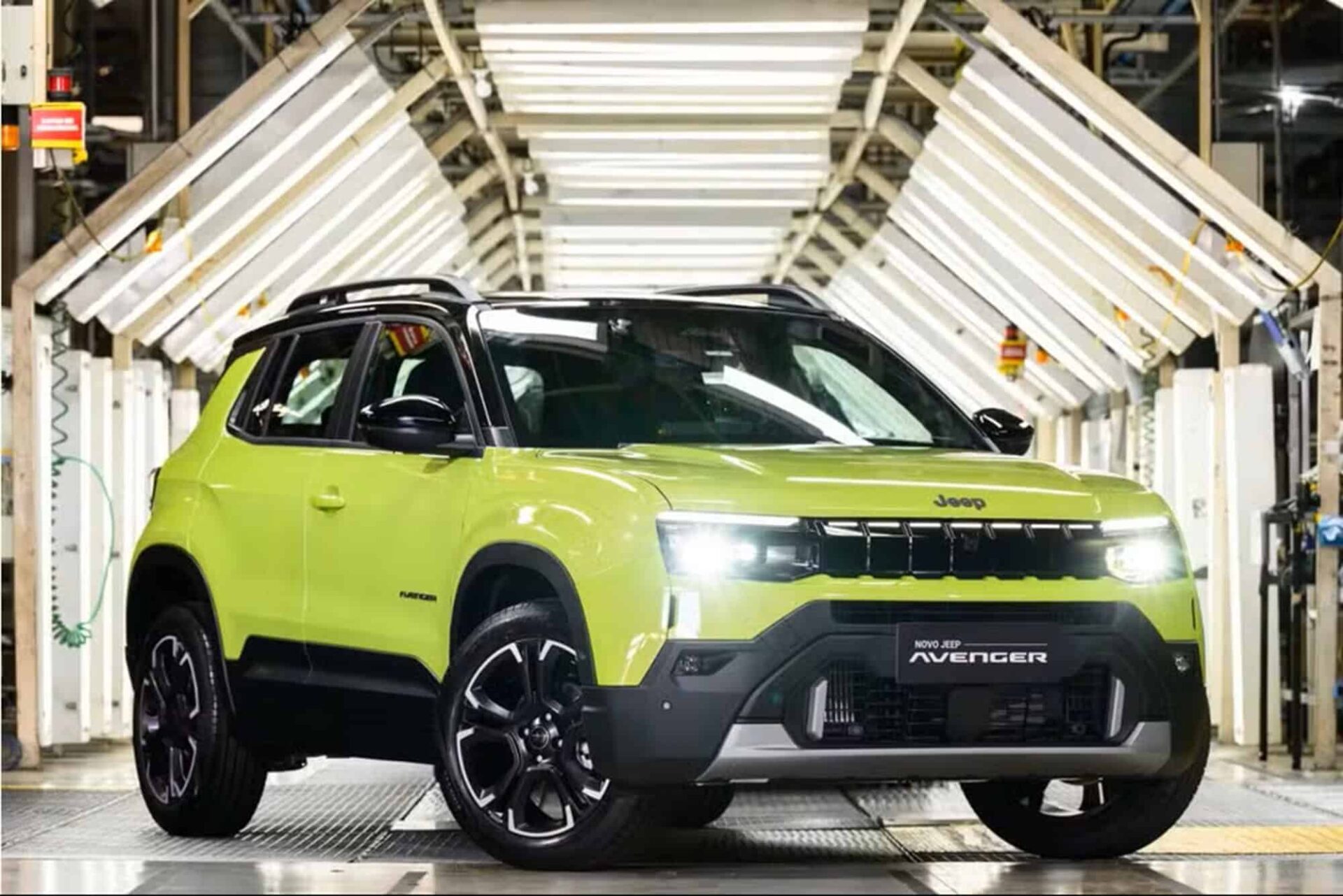 Jeep Avenger inicia produção no Brasil e chega às concessionárias ainda este semestre