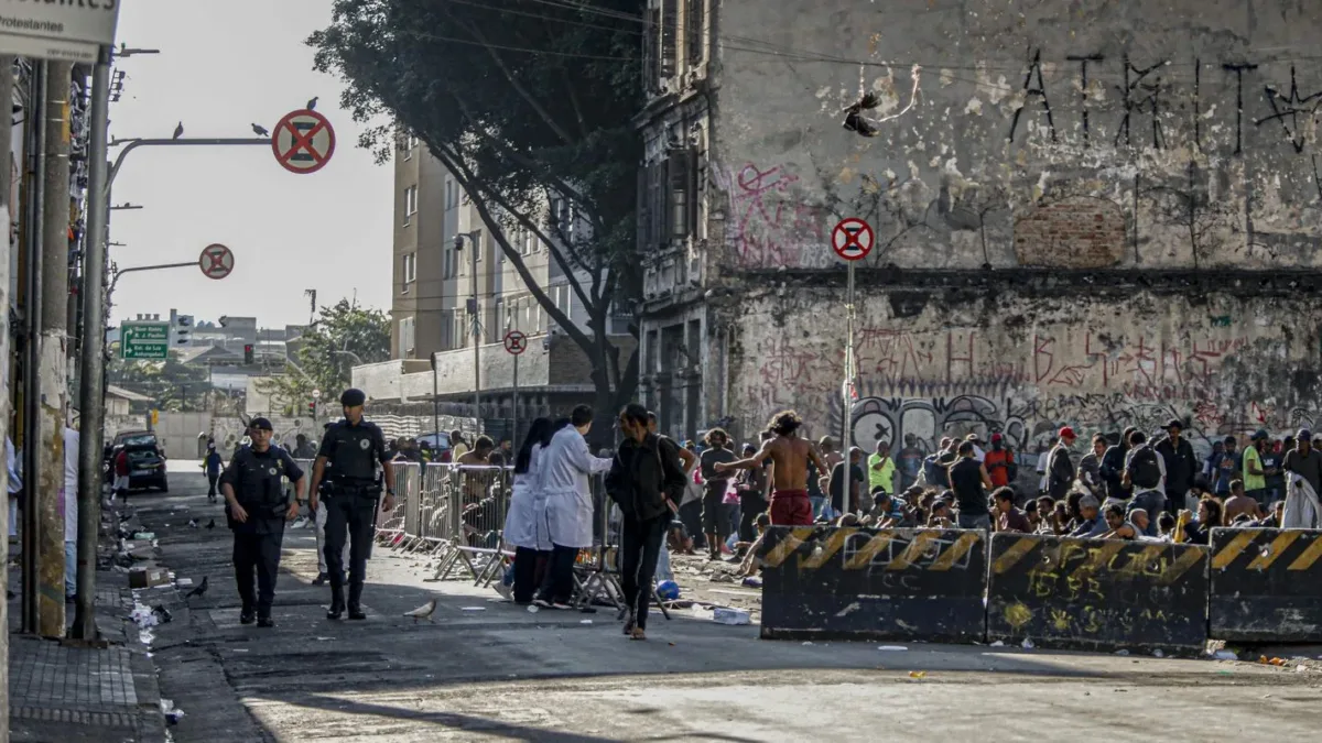 Justiça condena ex-agentes da Guarda Civil de SP a até 16 anos de prisão por crimes na Cracolândia