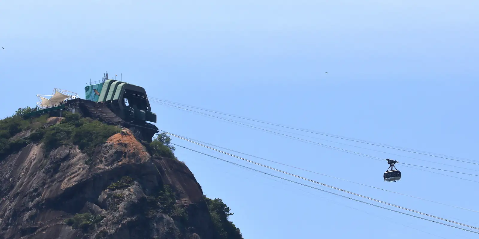 Justiça nega suspensão de obras de tirolesa no Pão de Açúcar e mantém anulação de licença ambiental