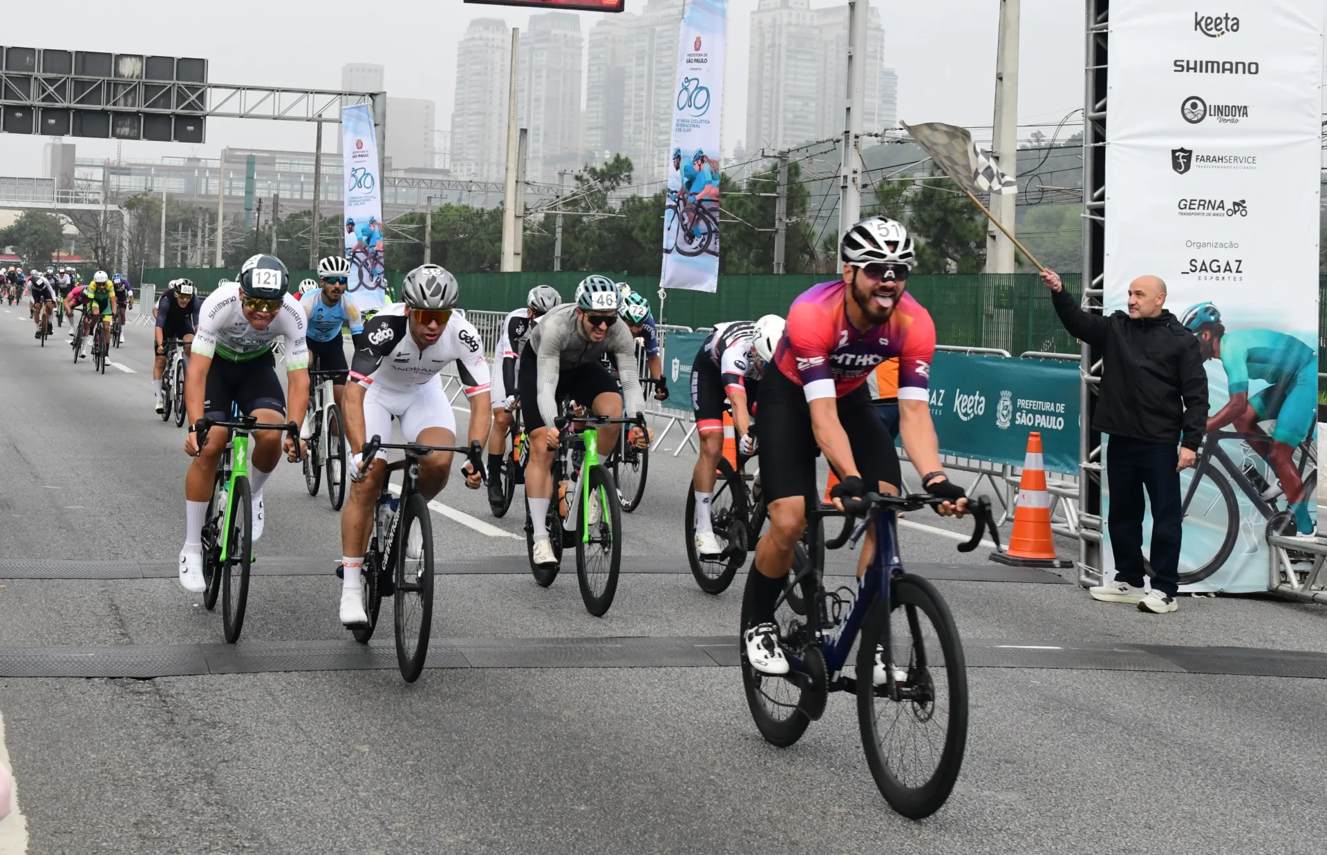 Kácio Freitas e Thayná Araújo são os campeões da Prova Ciclística 9 de Julho 2026