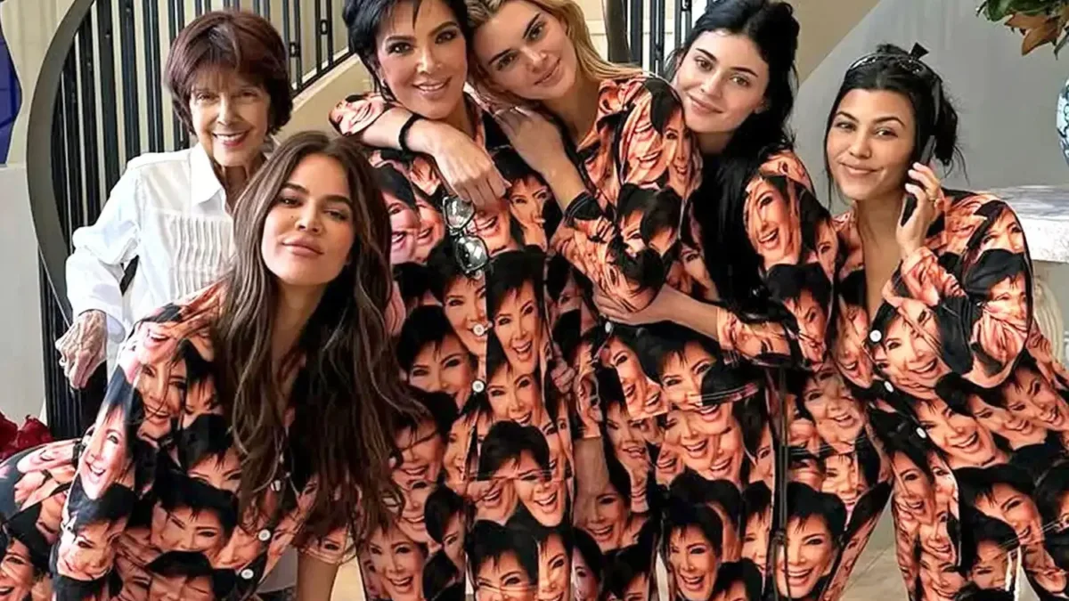 Kardashian-Jenner lamenta a morte de Mary Jo Campbell, matriarca da família
