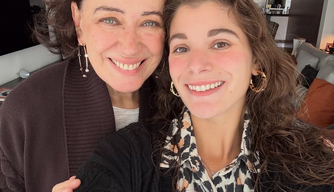 Lilia Cabral completa 69 anos e recebe homenagem emocionante da filha Giulia Bertolli