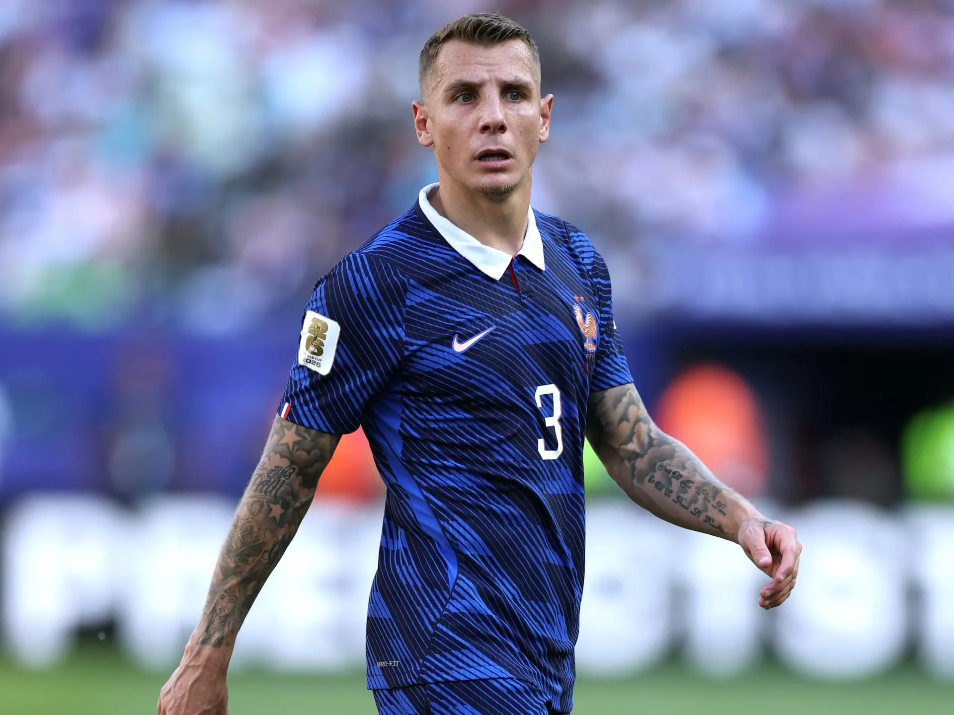 Lucas Digne deve retornar ao PSG após dez anos, confirma jornalista Fabrizio Romano