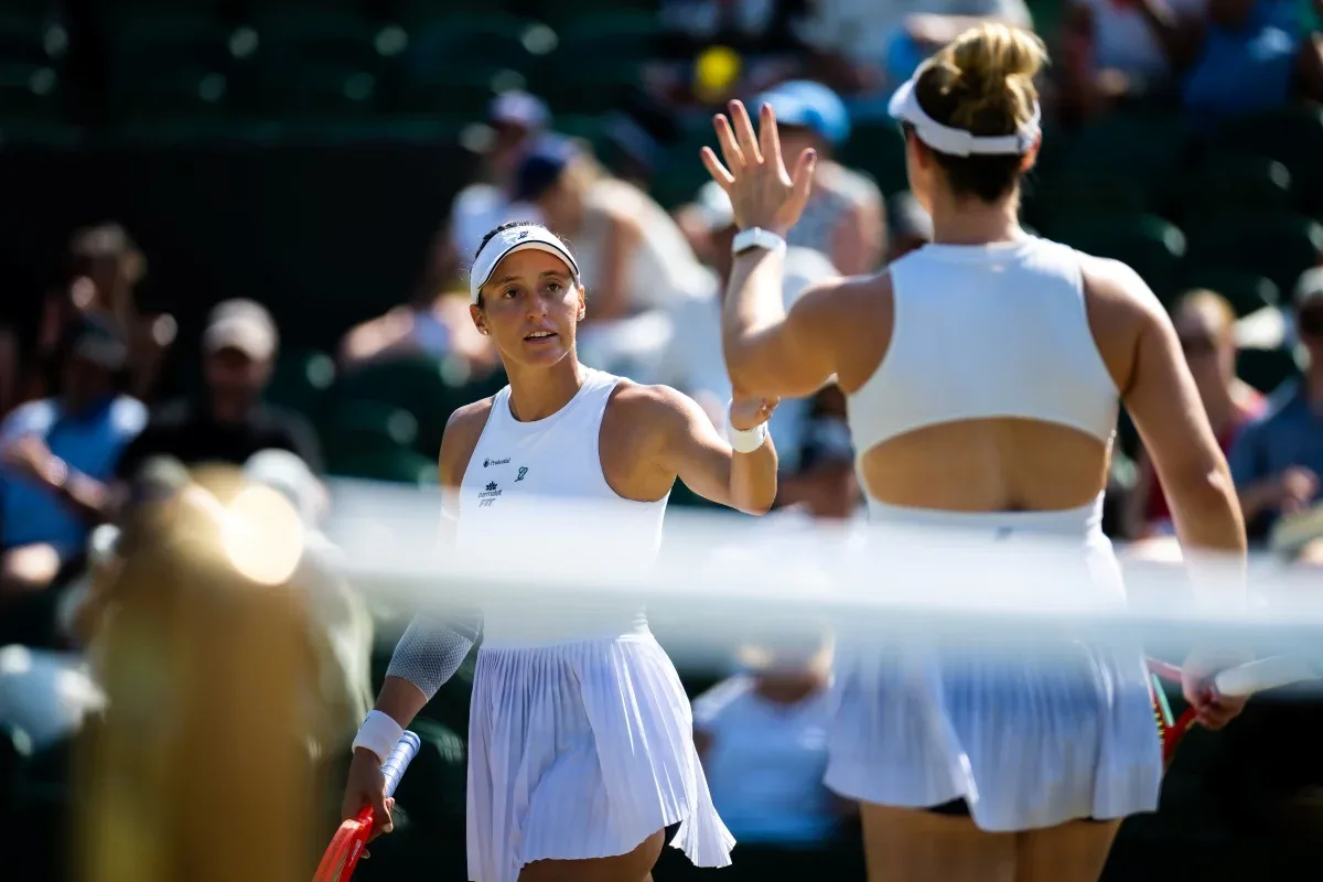 Luisa Stefani e Gabriela Dabrowski avançam à final de duplas em Wimbledon
