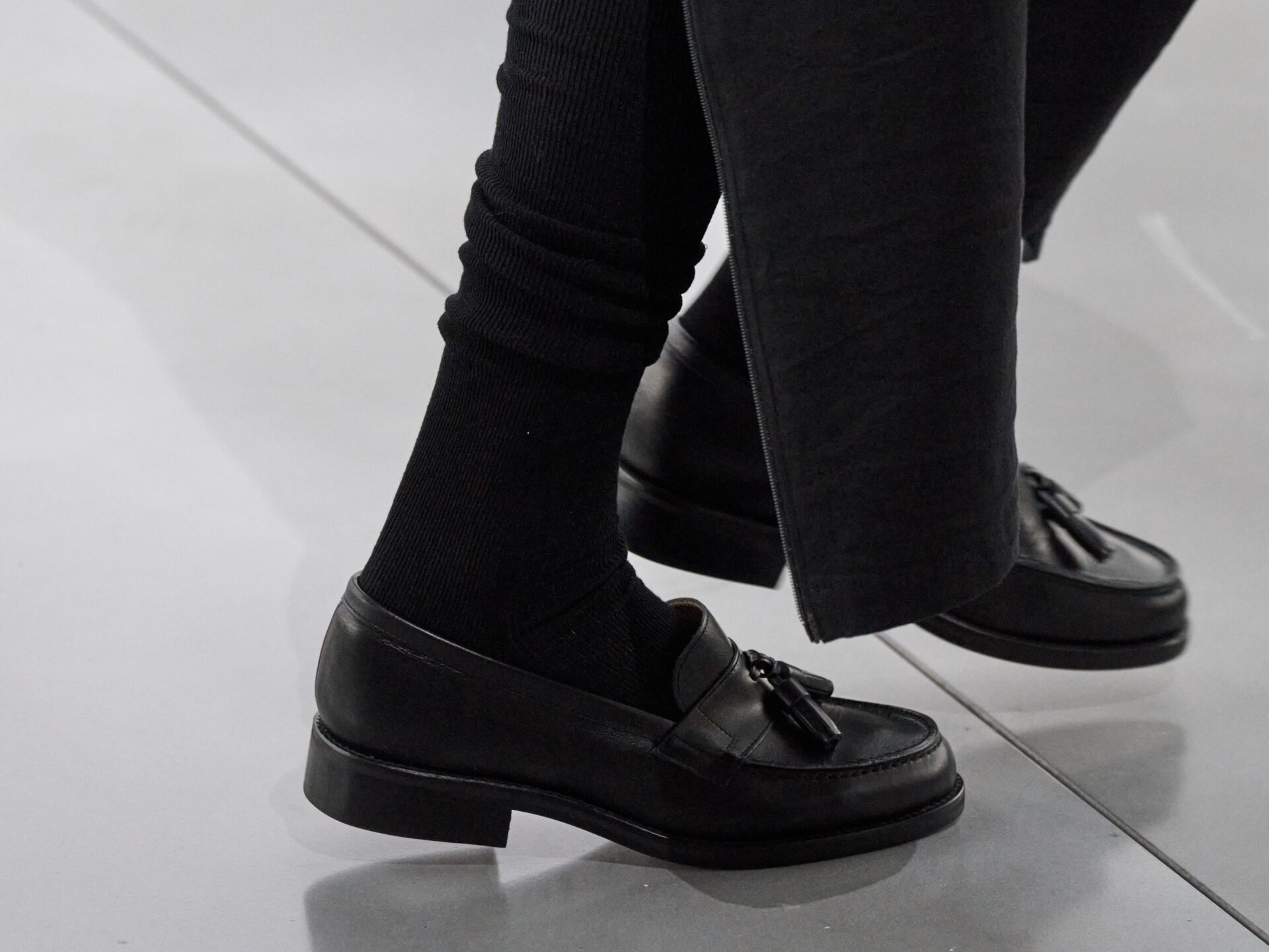 Mocassim japonês se destaca como a tendência mais confortável do inverno 2026