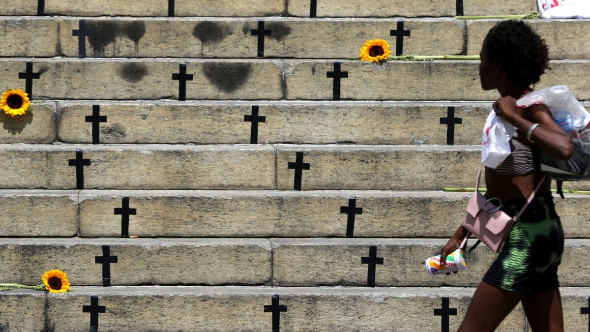 Mortes violentas caem 8,2% no Brasil em 2025, mas feminicídios sobem 4%