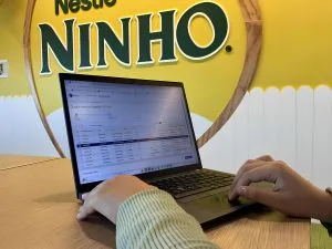 Nestlé lança Nesplenish, plataforma de IA para otimizar gestão de estoques no varejo