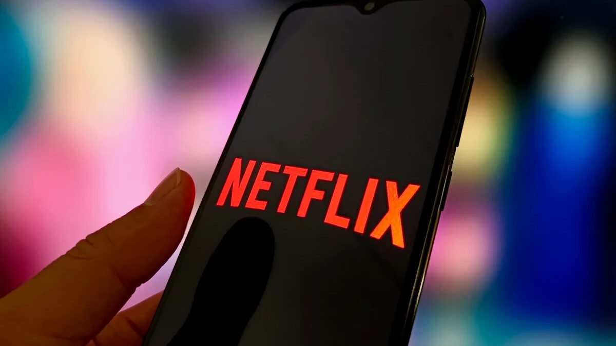 Netflix enfrenta queda de audiência entre temporadas e busca soluções para reter público