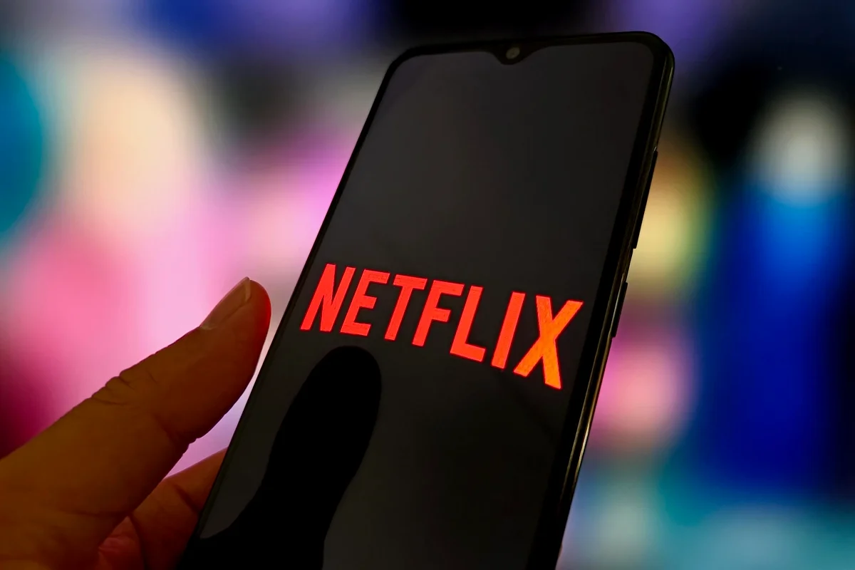 Netflix enfrenta queda de audiência entre temporadas e busca soluções para reter público