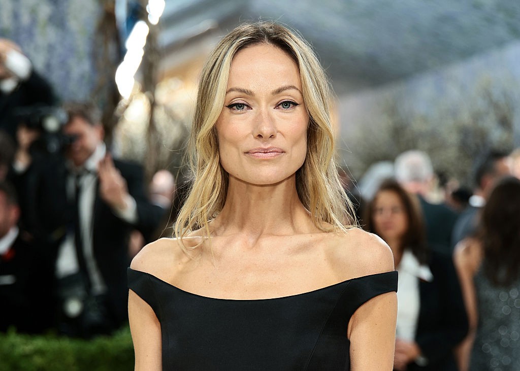Olivia Wilde destaca a importância de conversas difíceis em relacionamentos duradouros