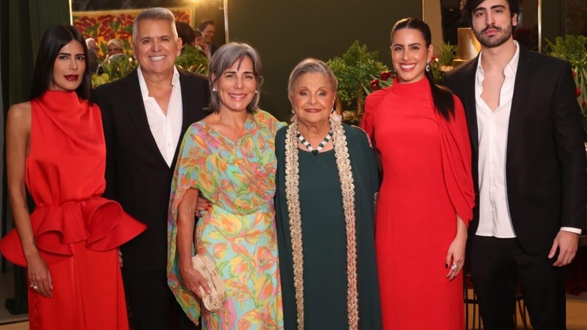Orlando Morais e Gloria Pires celebram os 90 anos da mãe com emoção e amor