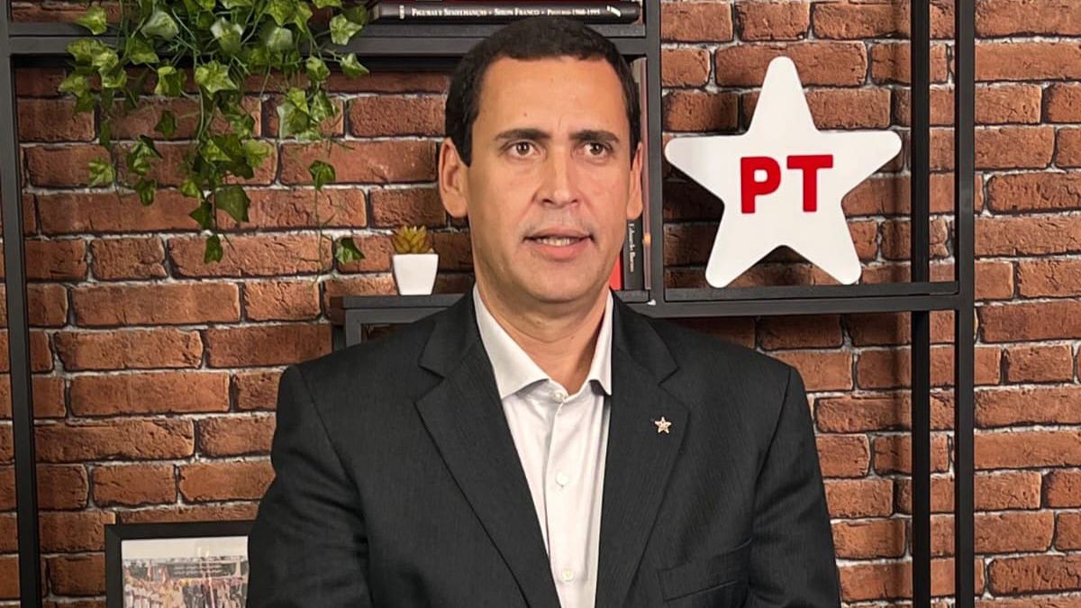 PT critica carta de Bolsonaro e cobra explicações sobre contrato do filme Master