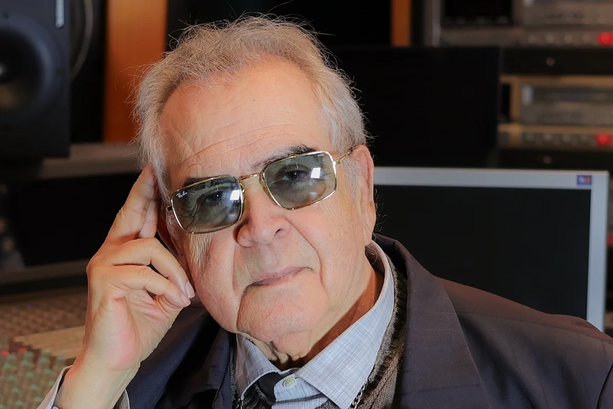 Padre Zezinho lança biografia e afirma: "A influência é da Igreja"