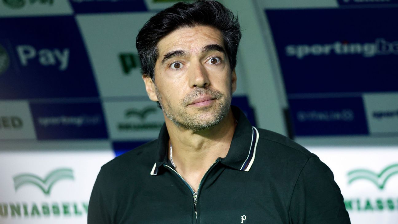 Palmeiras pode recorrer a garoto da base para ala direita contra Atlético-MG