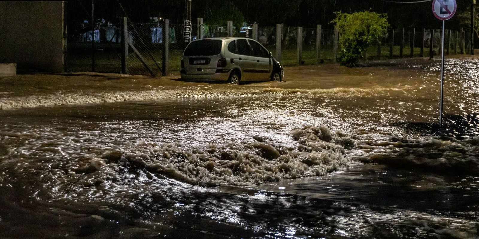 Paraná monitora 2 mil pontos por risco de alagamentos devido ao El Niño