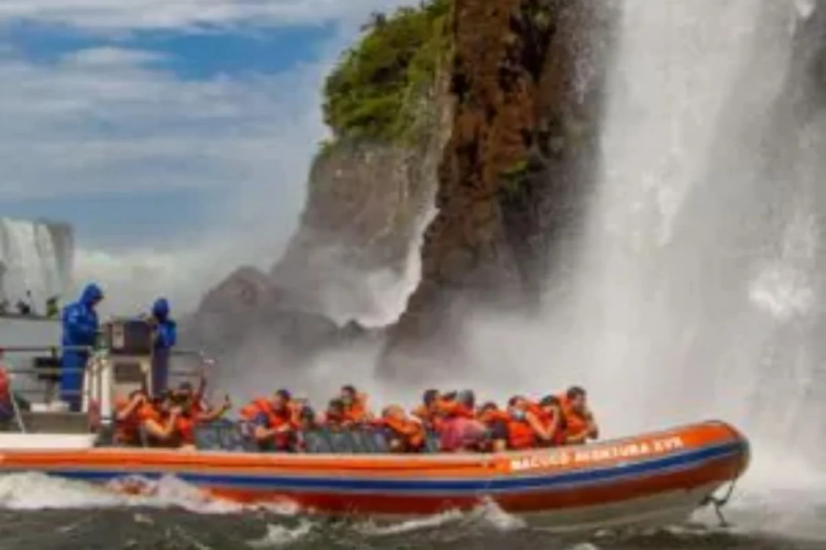 Passeio nas Cataratas do Iguaçu é suspenso após morte de turista holandês