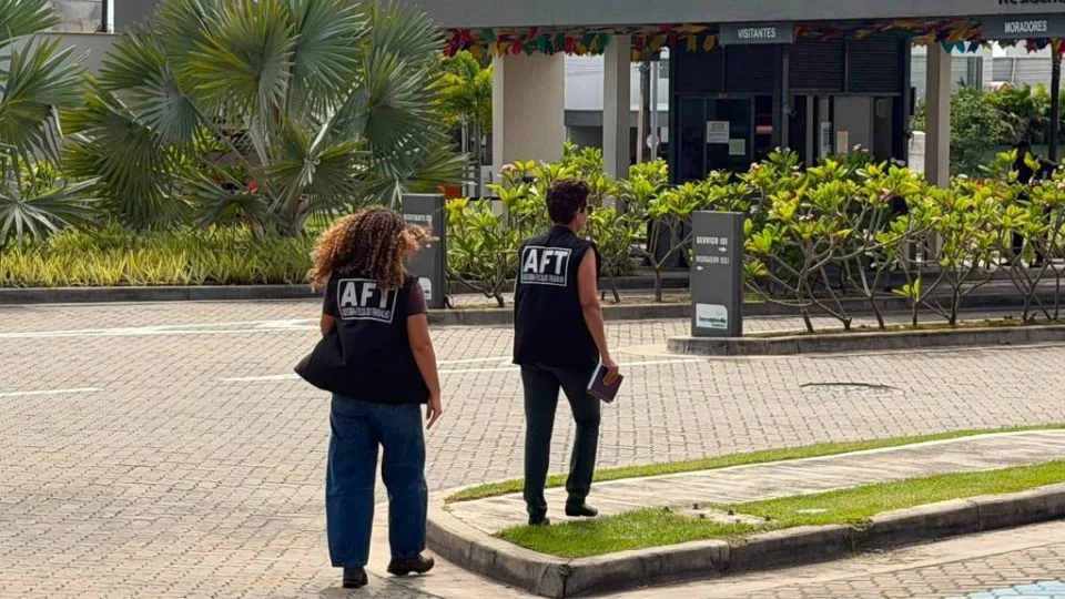 Patrões usaram Bolsa Família como pagamento para doméstica sem salário em Eusébio