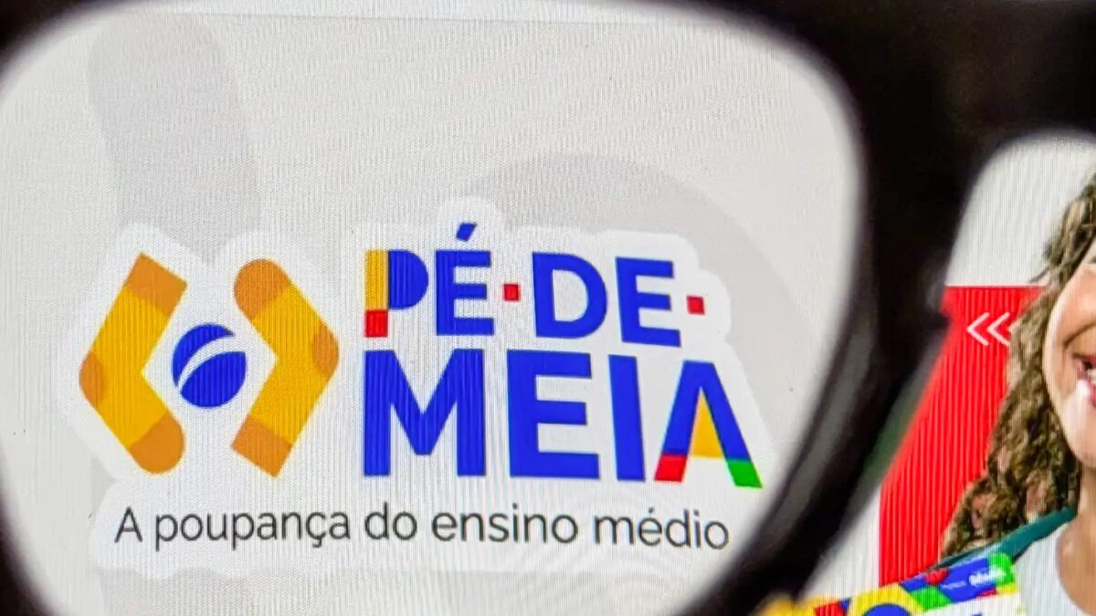 Pé-de-Meia libera quarta parcela de R$ 200 para estudantes nascidos em julho e agosto