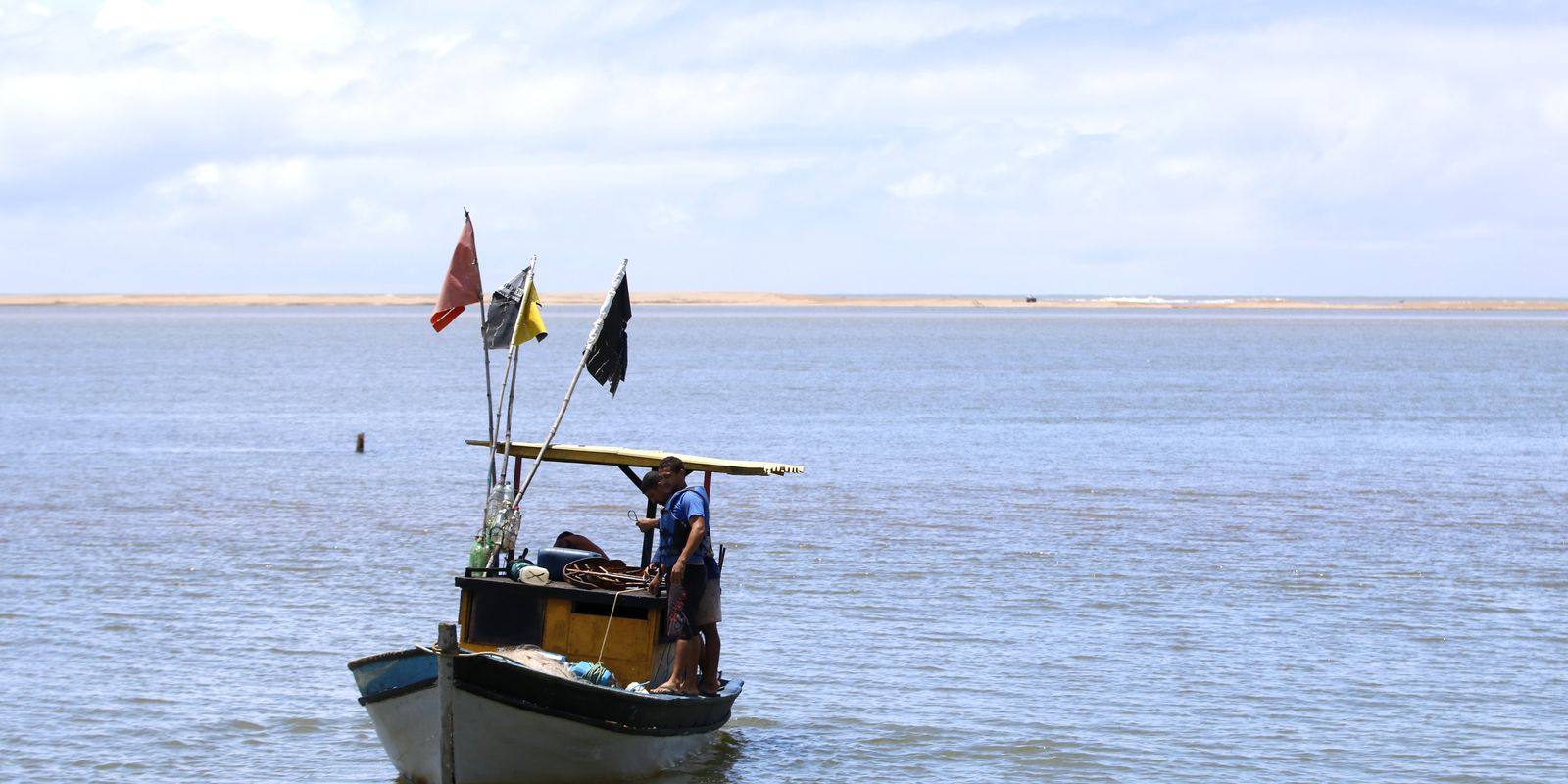 Pescadores artesanais recebem seguro-defeso retroativo de R$ 874 milhões