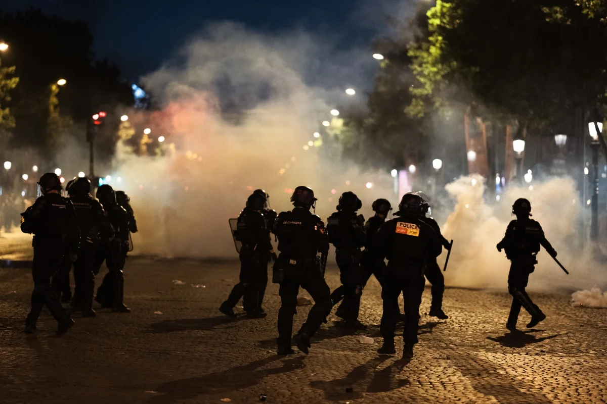 Polícia francesa intensifica segurança em Paris antes de França x Marrocos na Copa do Mundo