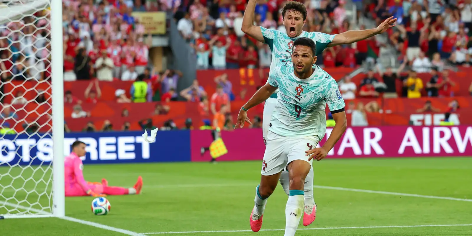 Portugal vence Croácia por 2 a 1 e avança às oitavas da Copa do Mundo