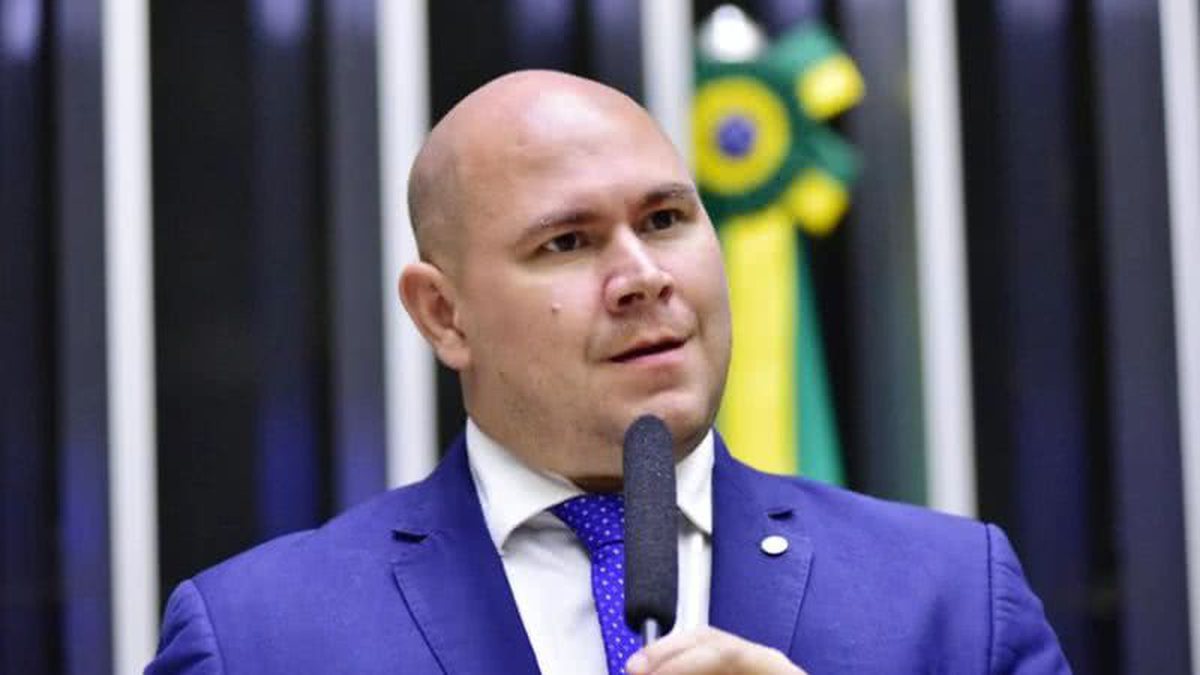 Prefeito de Cuiabá proíbe campeonato de "Farmar Aura" e diz não saber o que é