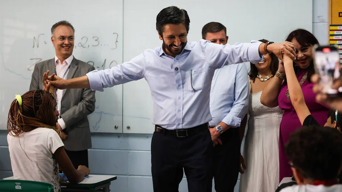Prefeitura de São Paulo transferirá operação de três escolas a organizações sociais