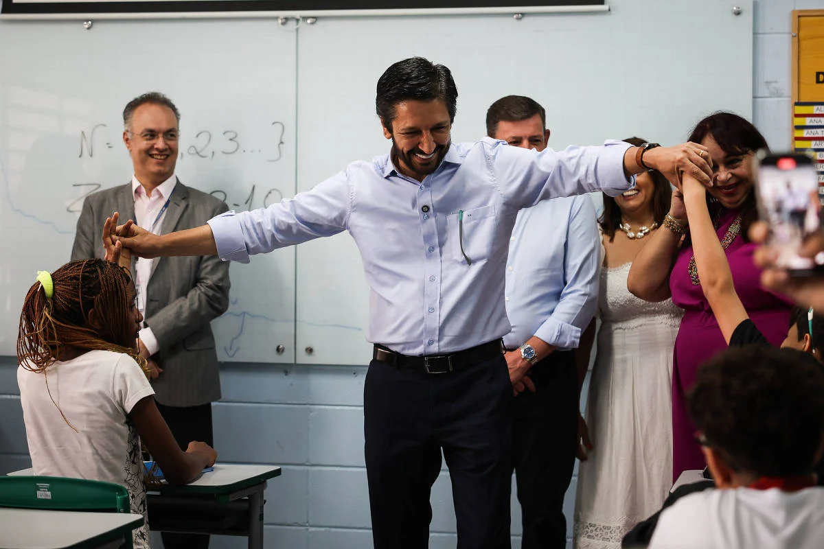 Prefeitura de São Paulo transferirá operação de três escolas a organizações sociais
