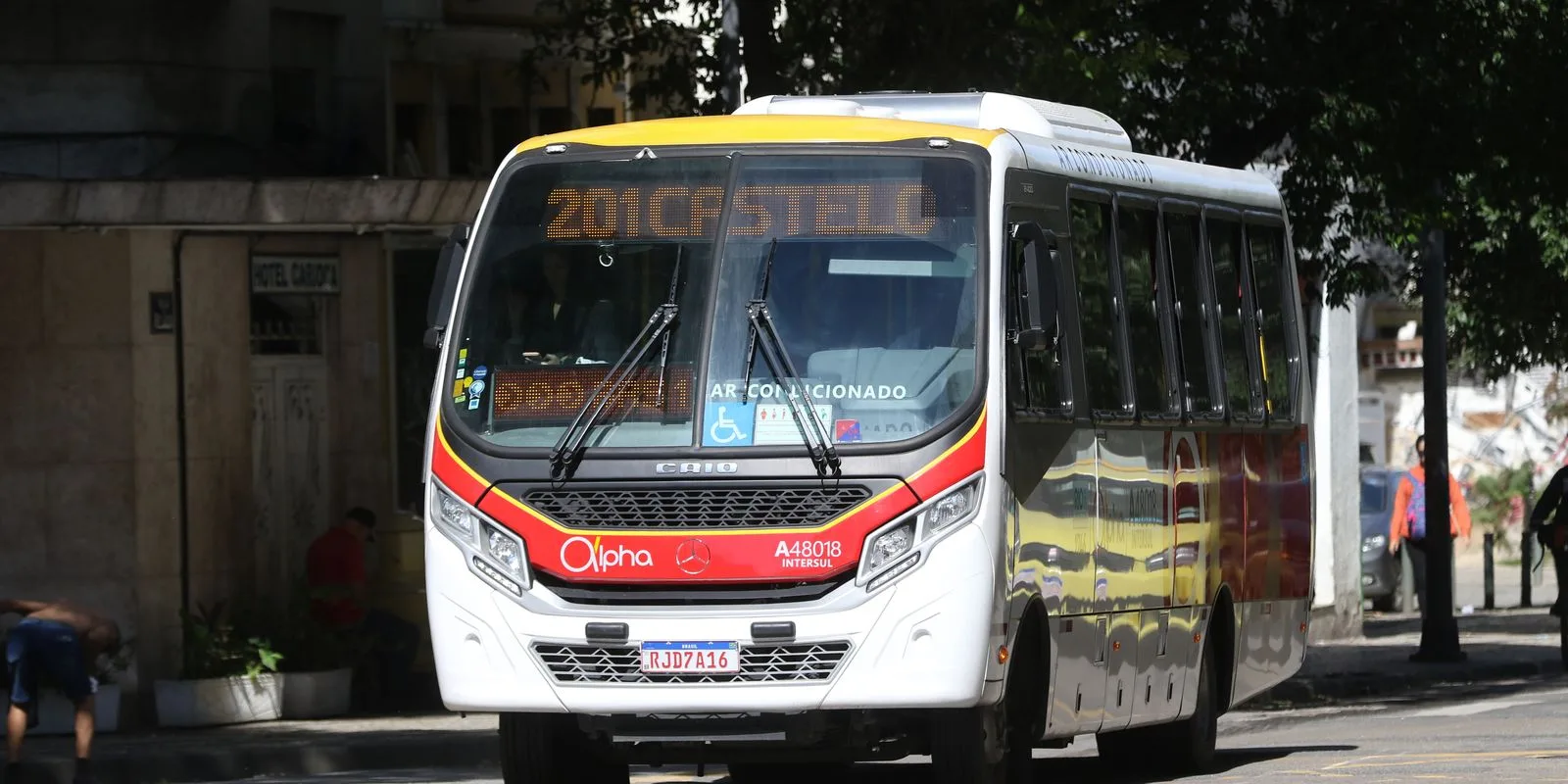 Quinta reunião entre rodoviários e patrões no Rio termina sem acordo e greve permanece em estado de alerta