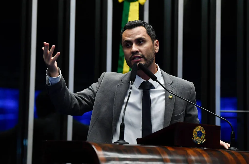 Republicanos impede candidatura de Cleitinho ao governo de Minas Gerais
